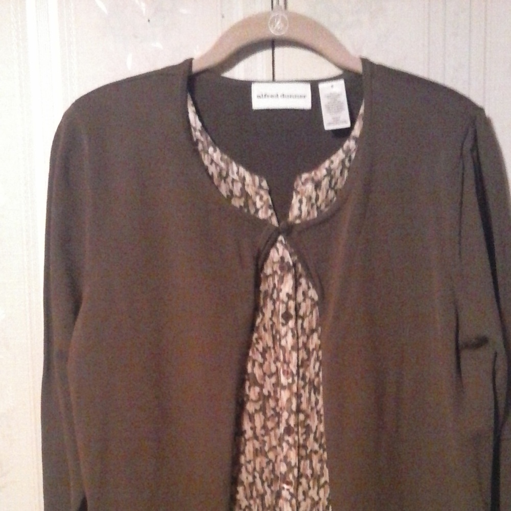 ALFRED DUNNER 2-N-1 PRINT BLOUSE BROWN SWEATER